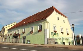 Guesthouse Veles